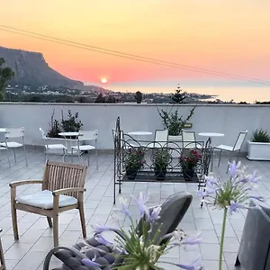 Couette-café Casale Belvedere Vista Mare