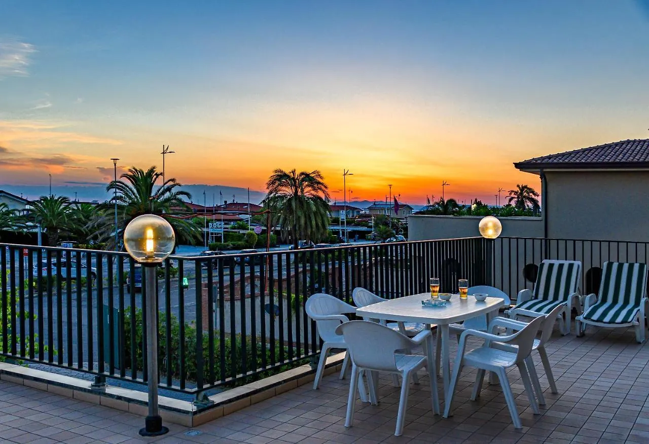 ***  Hotel Paris Lido di Camaiore Italie